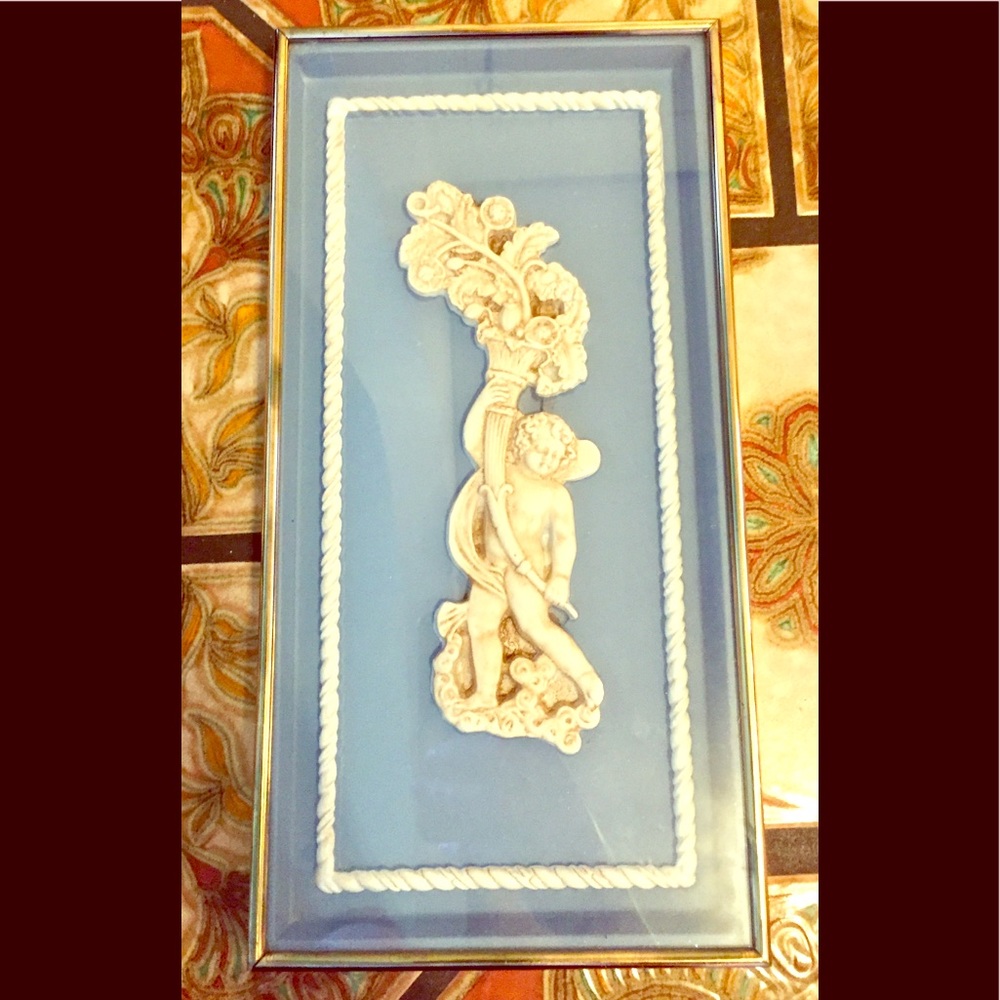 💕Vintage Blue/Cream Cherub Goldtone frame